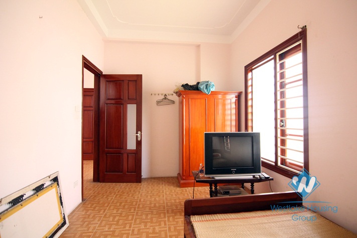 Full house with friendly eco - space located in Tay Ho area